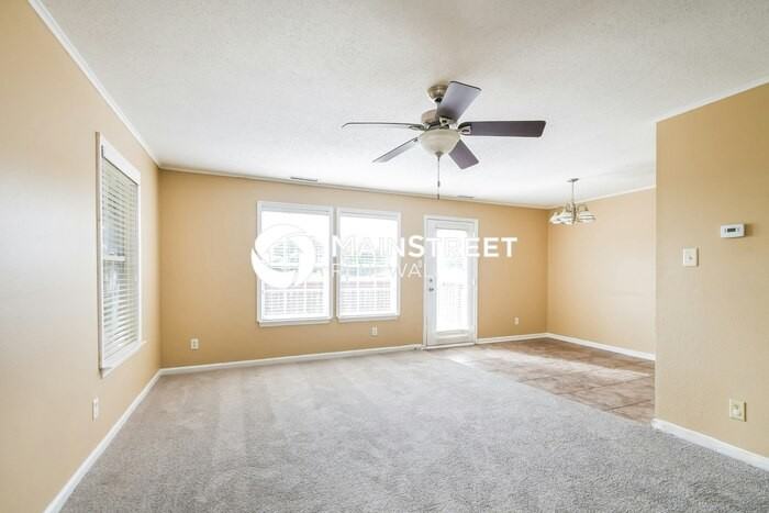 3912 Amaranth Ct - Photo 2 of 16