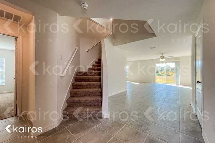 8523 Indian Laurel Ln - Photo 2 of 17