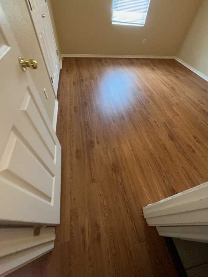 214 Bobbie Ann Ct - Photo 5 of 8