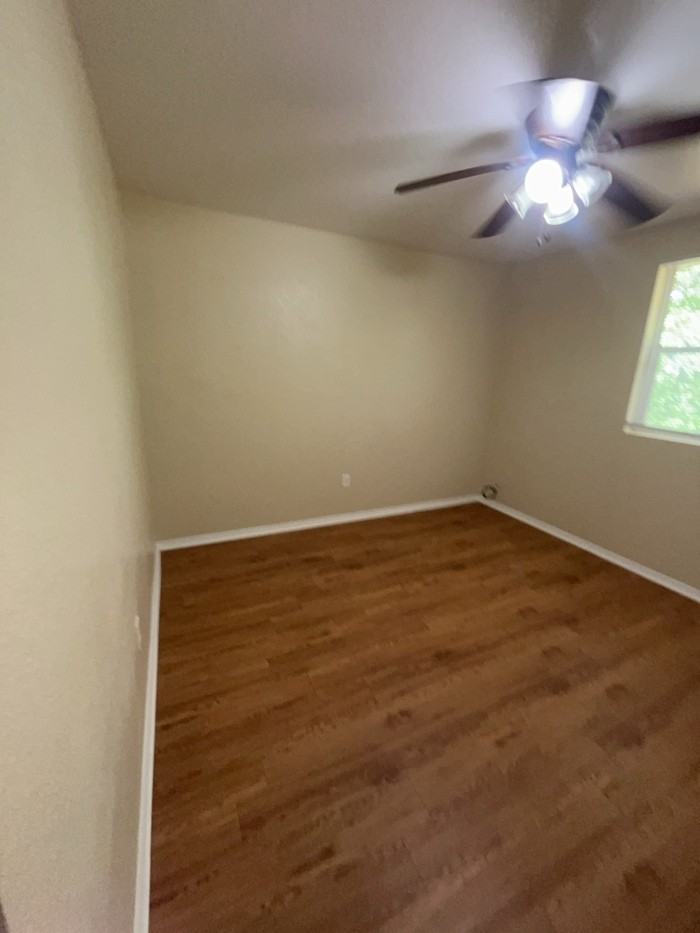 214 Bobbie Ann Ct - Photo 7 of 8