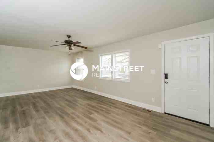 8413 E 37th Pl - Photo 3 of 15