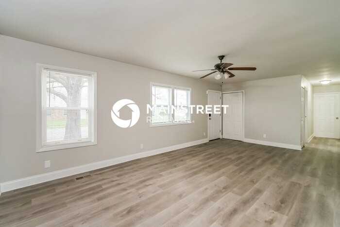 8413 E 37th Pl - Photo 4 of 15