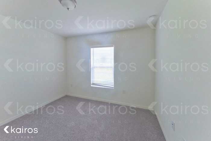 3024 Ne 1st Ave - Photo 2 of 21