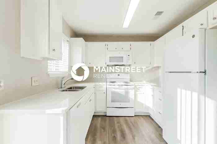 15830 Gatebriar Dr - Photo 5 of 15