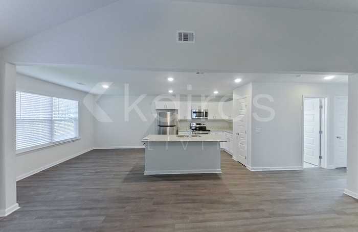 132 Western Red Cedar Dr - Photo 5 of 20