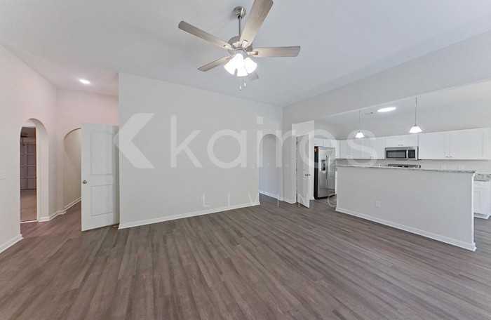 751 Park Ln - Photo 5 of 19