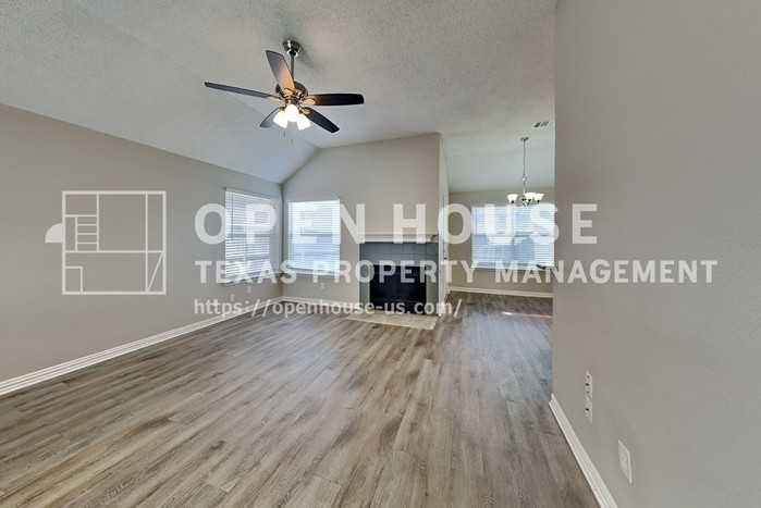 4206 Buena Vista Ln - Photo 5 of 25