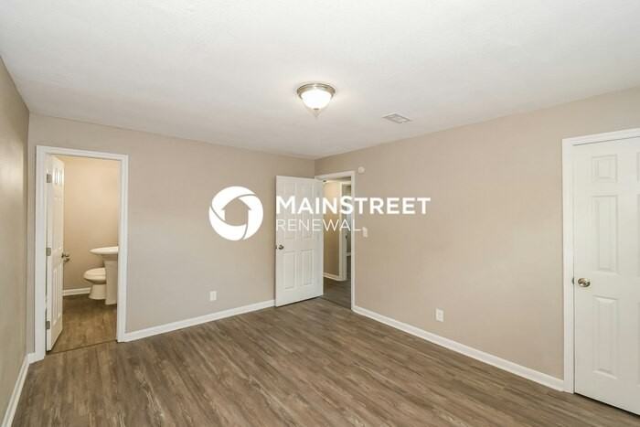 6260 Merrill Rd - Photo 7 of 16