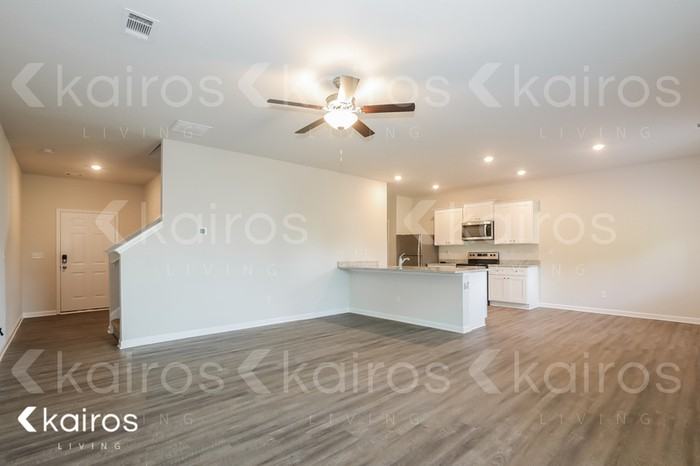 4000 Bridgewood Way - Photo 2 of 16