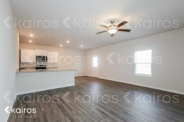 4000 Bridgewood Way - Photo 3 of 16