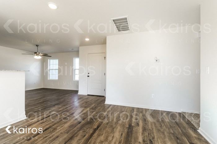 803 Granite Cir Sw - Photo 2 of 16