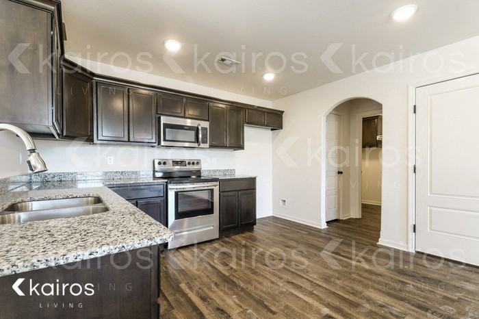 803 Granite Cir Sw - Photo 3 of 16