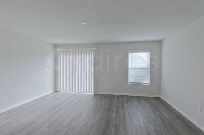 4669 Finland Ave - Photo 2 of 17