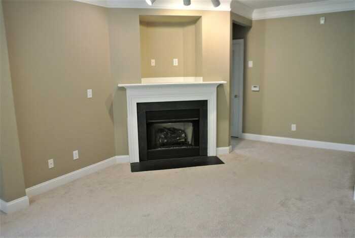 1621 Providence Glen Dr - Photo 2 of 12