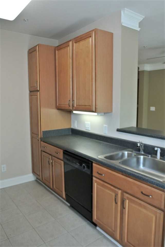 1621 Providence Glen Dr - Photo 3 of 12