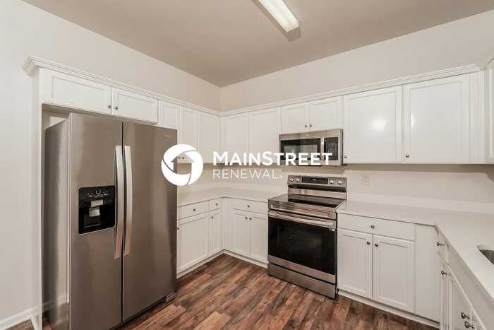 1076 Washington Dr - Photo 7 of 15