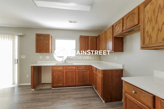 3138 Buckleigh Dr - Photo 7 of 17