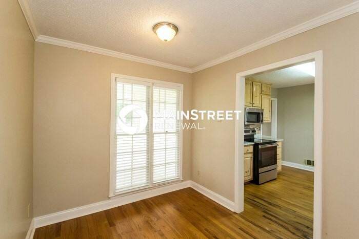 2762 Hunters Ct - Photo 6 of 15