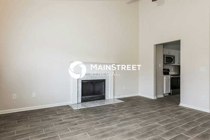 4407 Roche St - Photo 5 of 18