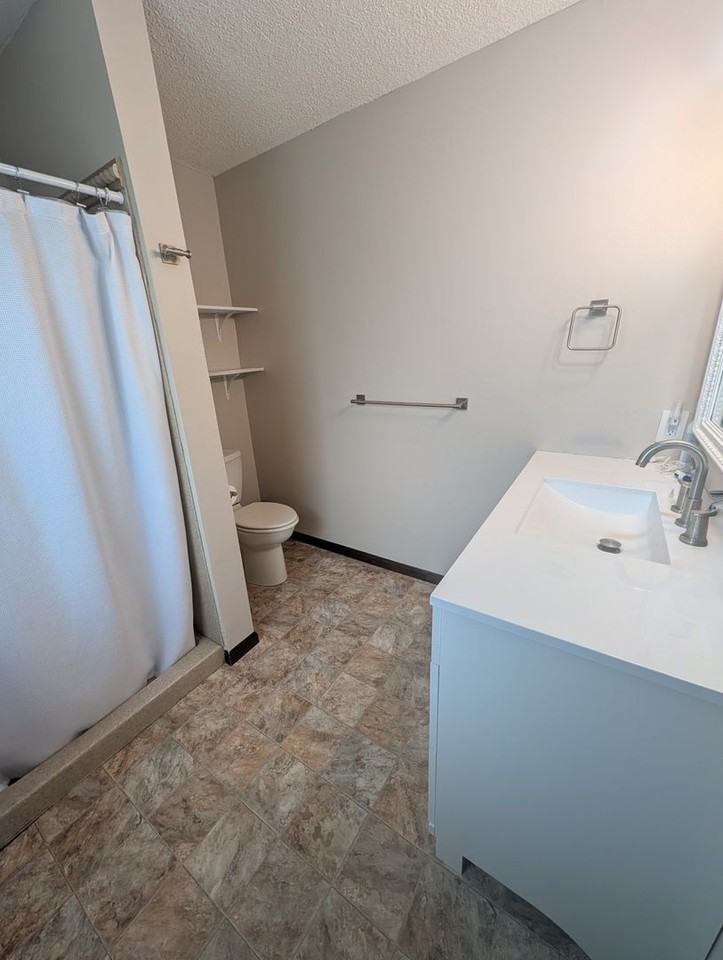 2605 Sw Osborn Rd - Photo 6 of 20