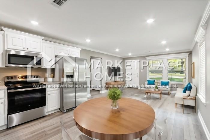 1519 W 15th St - Photo 5 of 33