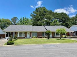 featured image of Nan Lee Dr Nw