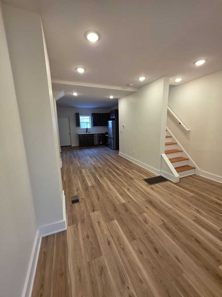 1351 S 31st St - Photo 4 of 18