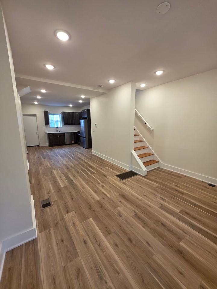 1351 S 31st St - Photo 7 of 18