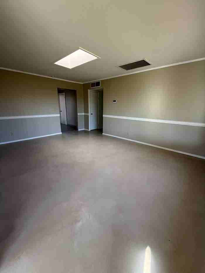 5665 S Bryant Ave - Photo 7 of 19