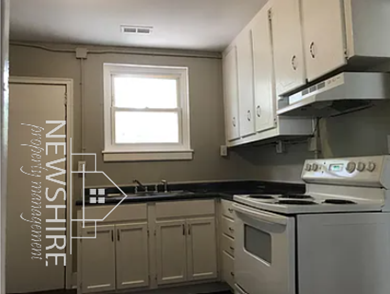 11 Ridgeway Dr - Photo 4 of 15