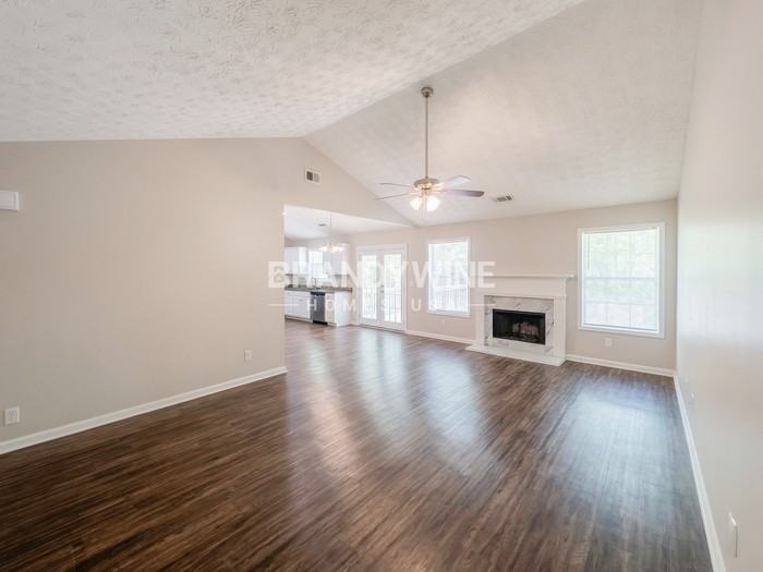 150 Wynfield Dr - Photo 4 of 22