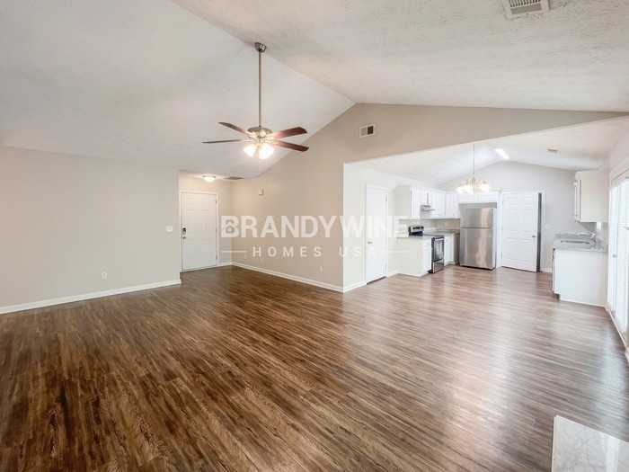 150 Wynfield Dr - Photo 5 of 22