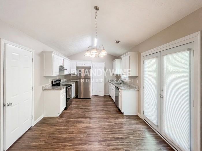 150 Wynfield Dr - Photo 6 of 22