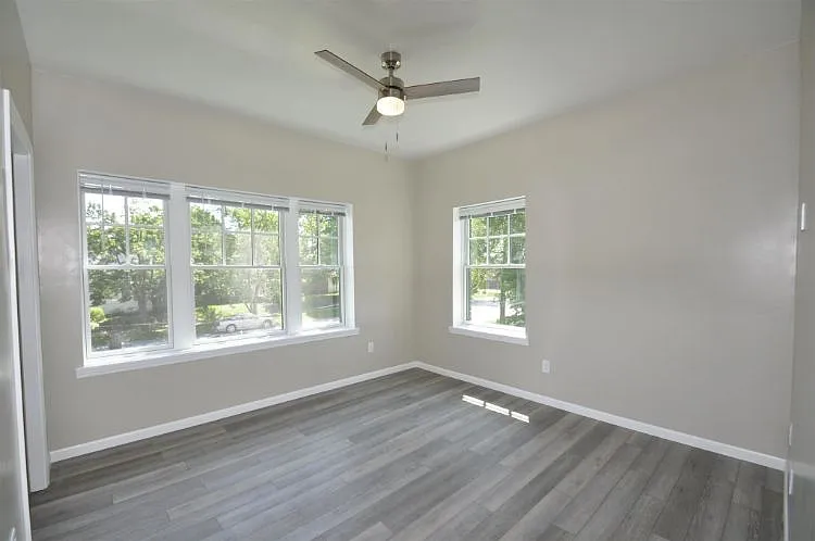 629 Carroll St #10 - Photo 2 of 5