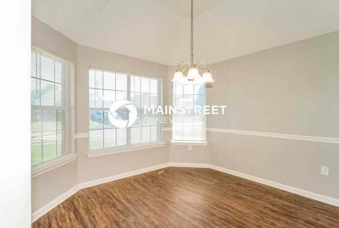 4333 Angarath Dr - Photo 6 of 17