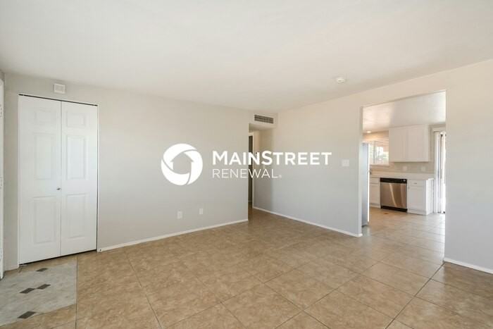 4550 S Lotus Cir - Photo 4 of 16