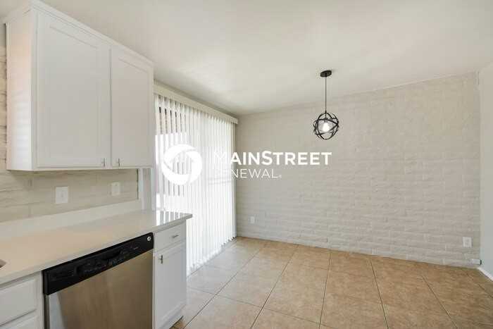 4550 S Lotus Cir - Photo 5 of 16