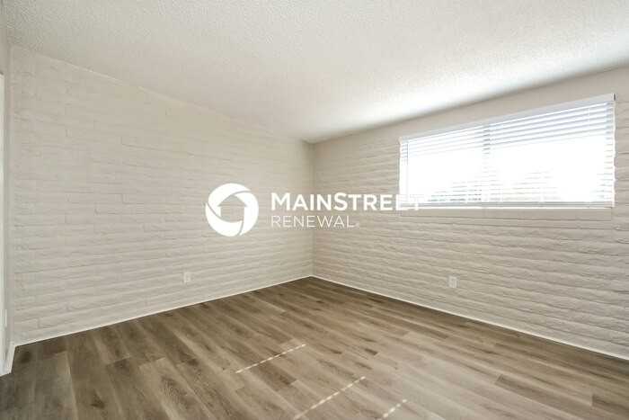 4550 S Lotus Cir - Photo 7 of 16