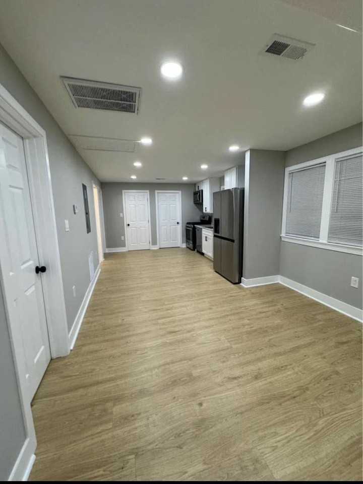 1209 Fiji Ave #NA - Photo 2 of 15