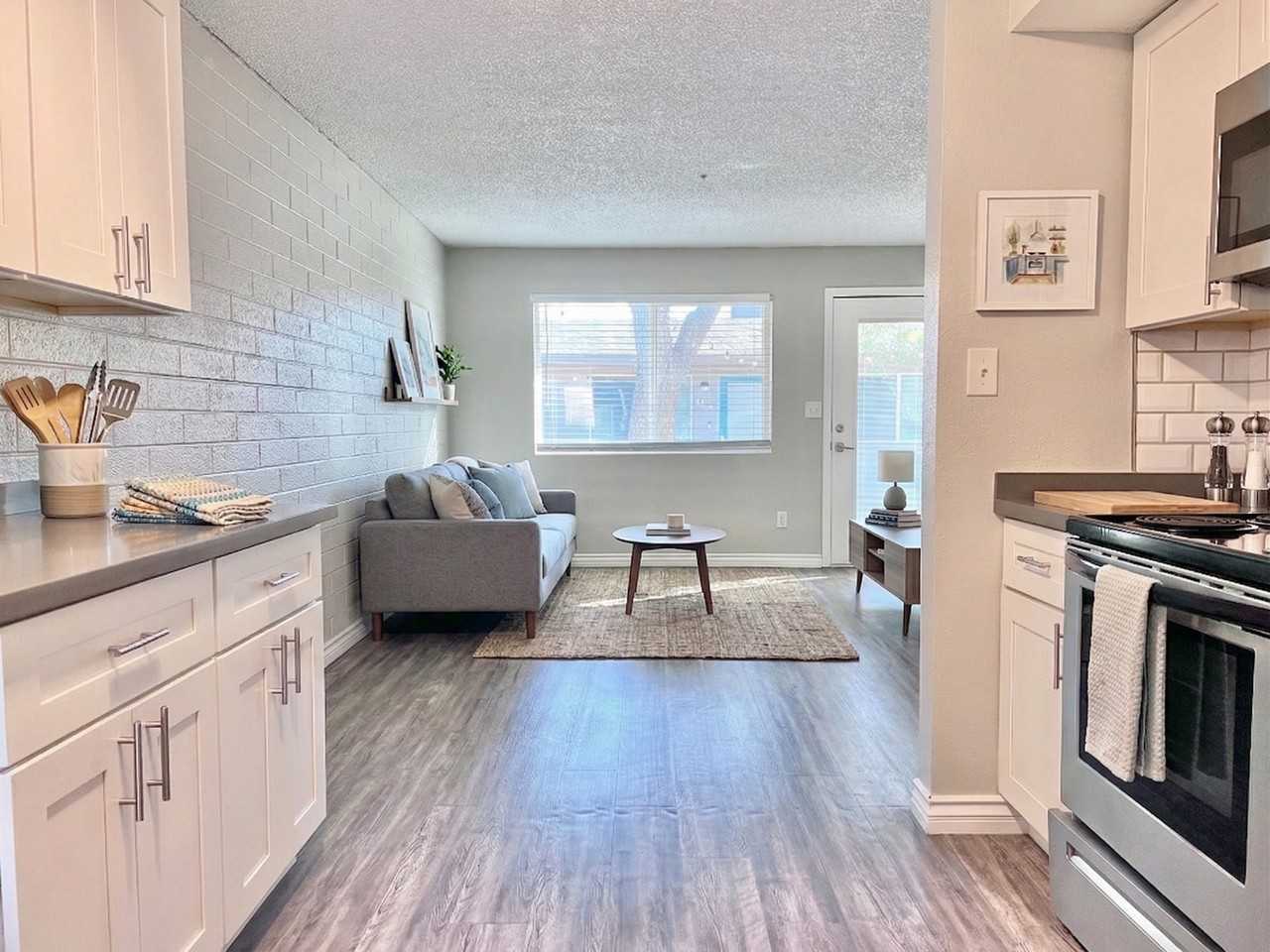 4760 N 28th St #24 - Photo 7 of 19