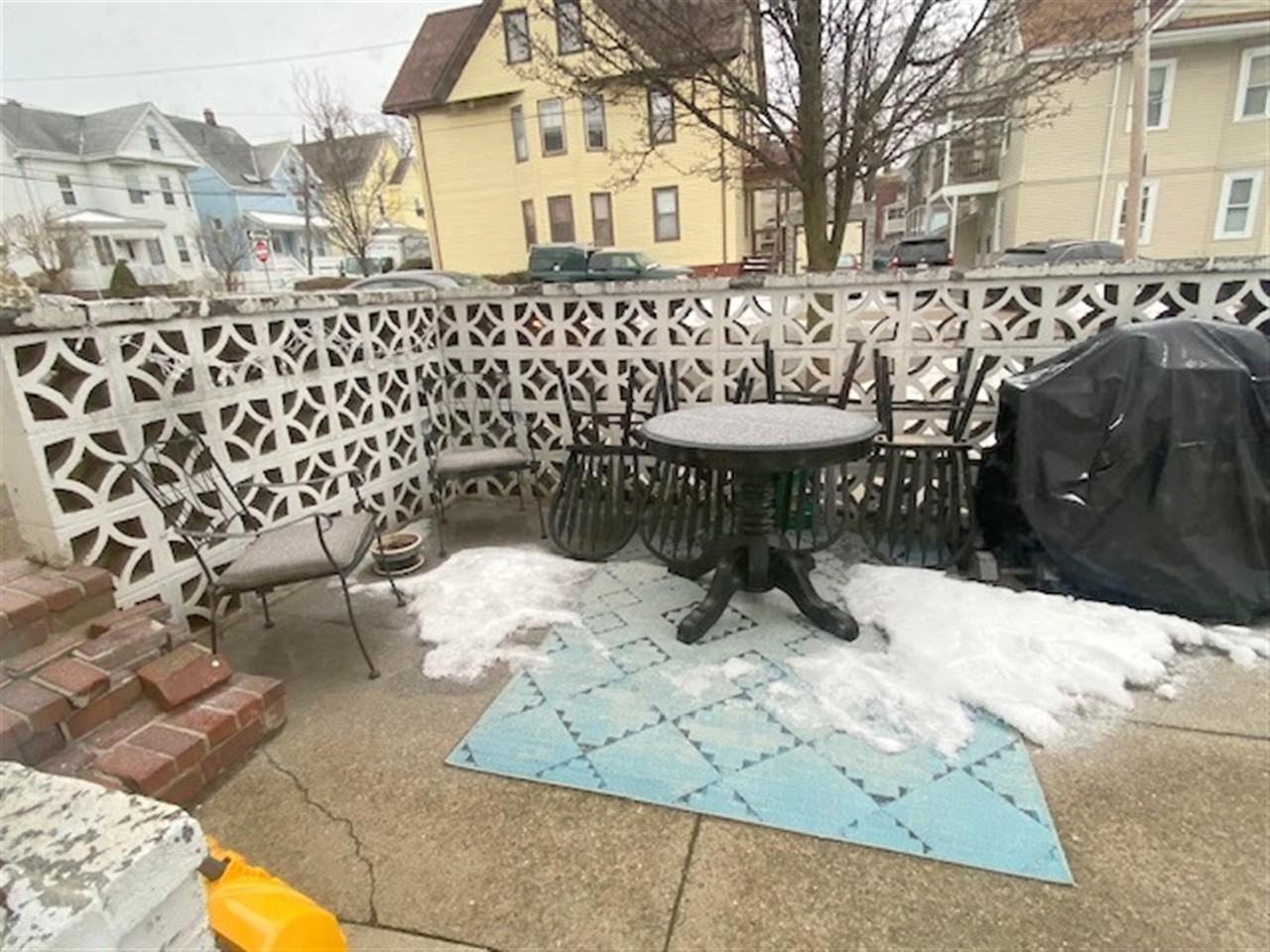 519 Main St #1 - Photo 5 of 22