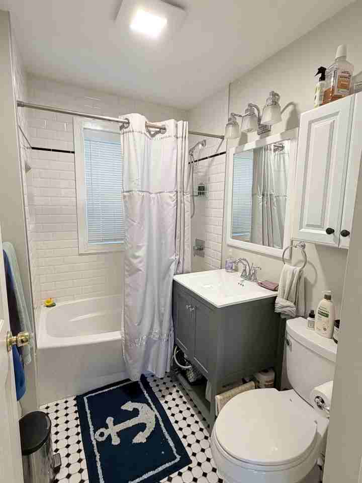 519 Main St #1 - Photo 6 of 22