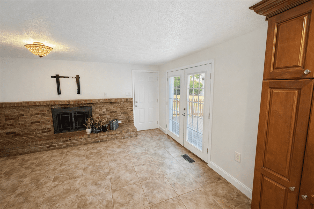 6324 Larcomb Dr #NA - Photo 5 of 19