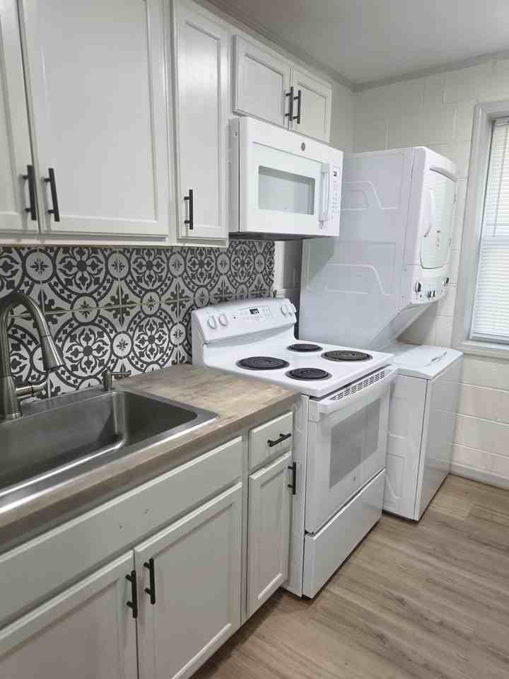 314 E Rosa Parks Ave #NA - Photo 2 of 6