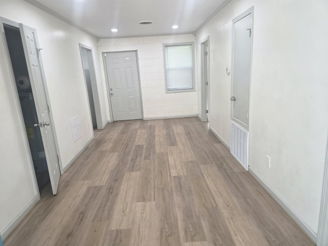 314 E Rosa Parks Ave #NA - Photo 4 of 6