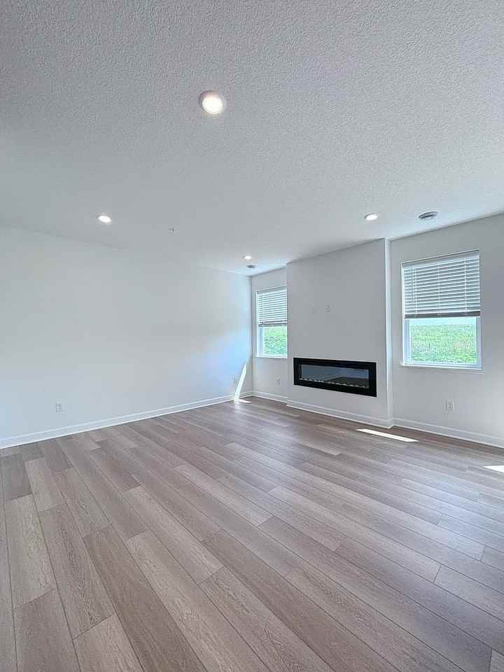 10692 Wiles Way #0 - Photo 7 of 27