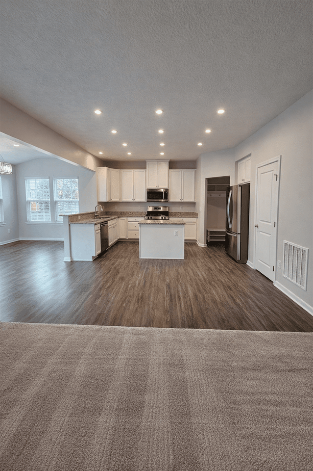 320 Ridgefield Dr #NA - Photo 6 of 20