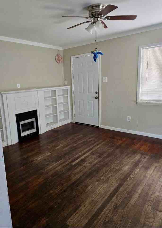 415 Randall St #NA - Photo 2 of 9