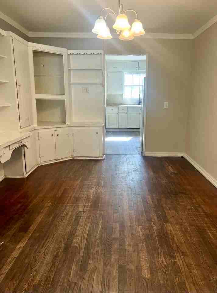 415 Randall St #NA - Photo 3 of 9