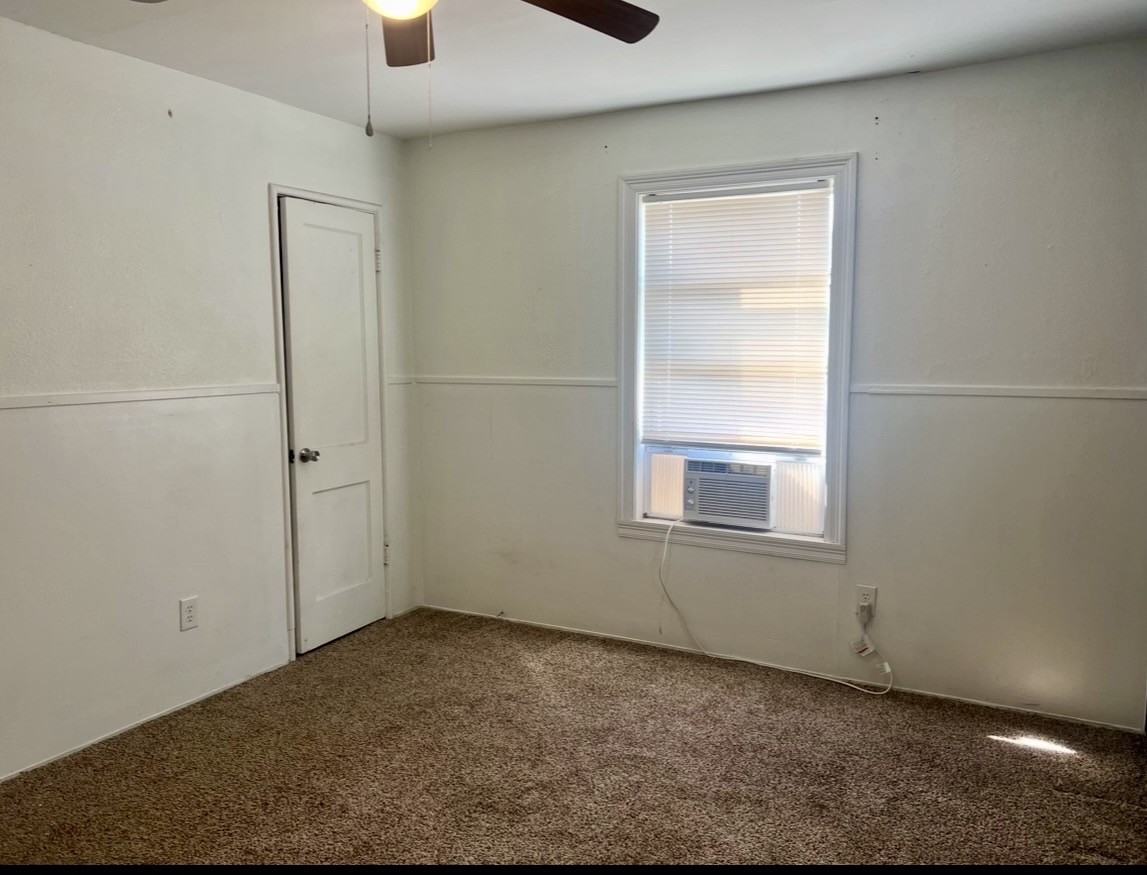 415 Randall St #NA - Photo 5 of 9